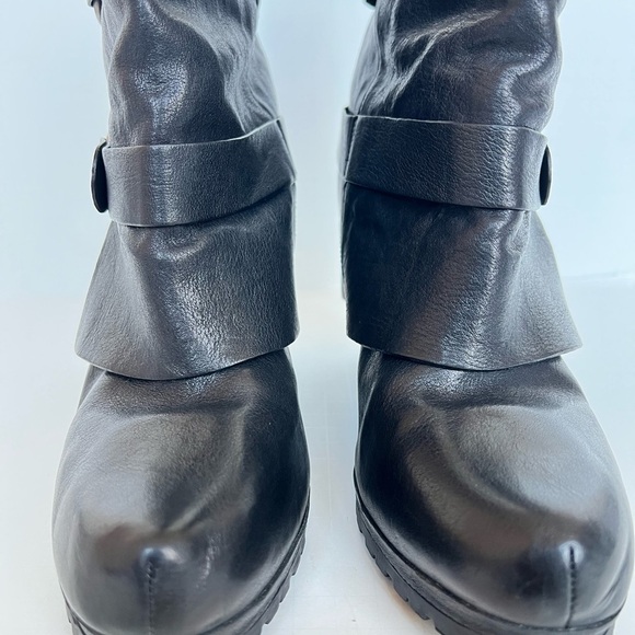 Vera Wang Lavender York Wedge Boots - Picture 4 of 15